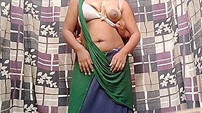Hot Tamil Velakaari Indian Sex With House Owner
